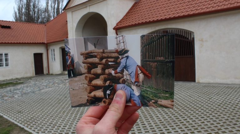 „Máchale, spadlo ti to. Asi vítr, ne?“ Tady v Košířích se natáčely scény slavné pohádky S čerty nejsou žerty