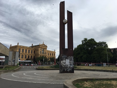 Hodiny se světovými časy by se na Florenc měly vrátit na konci léta. Uvnitř přibudou moderní systémy