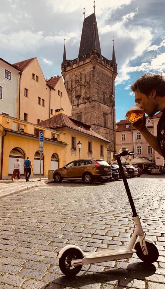 Paráda! Pořídili jsme si vlastní elektrokoloběžky. A zapomněli na ty proklaté z půjčoven