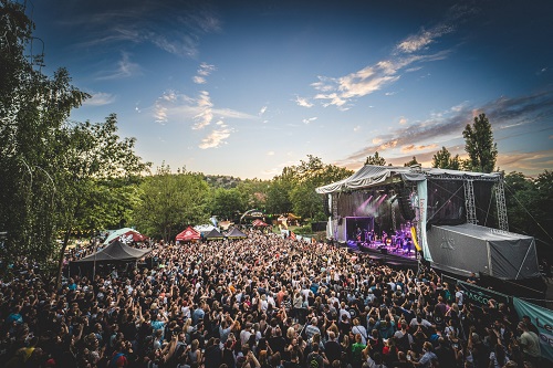 Hrozí vypnutí letní kultury v Praze? Jde jen o ledárny Braník, tvrdí město