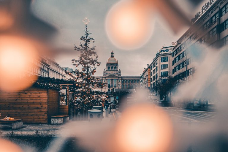 Na Václaváku máme „koště“. Italové měli „toaletní kartáč“